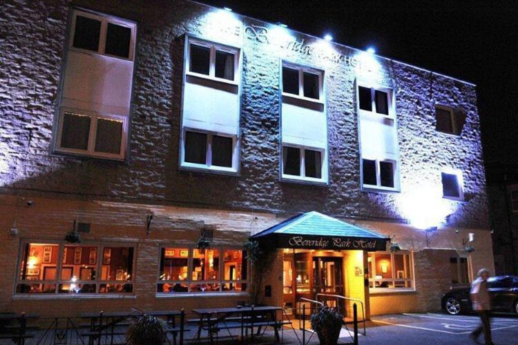 Beveridge Park Hotel Керкколди Экстерьер фото