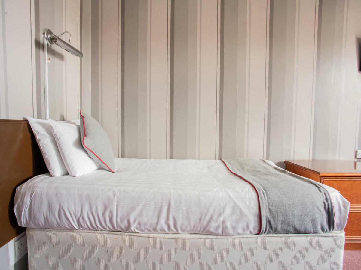 Beveridge Park Hotel Керкколди Экстерьер фото