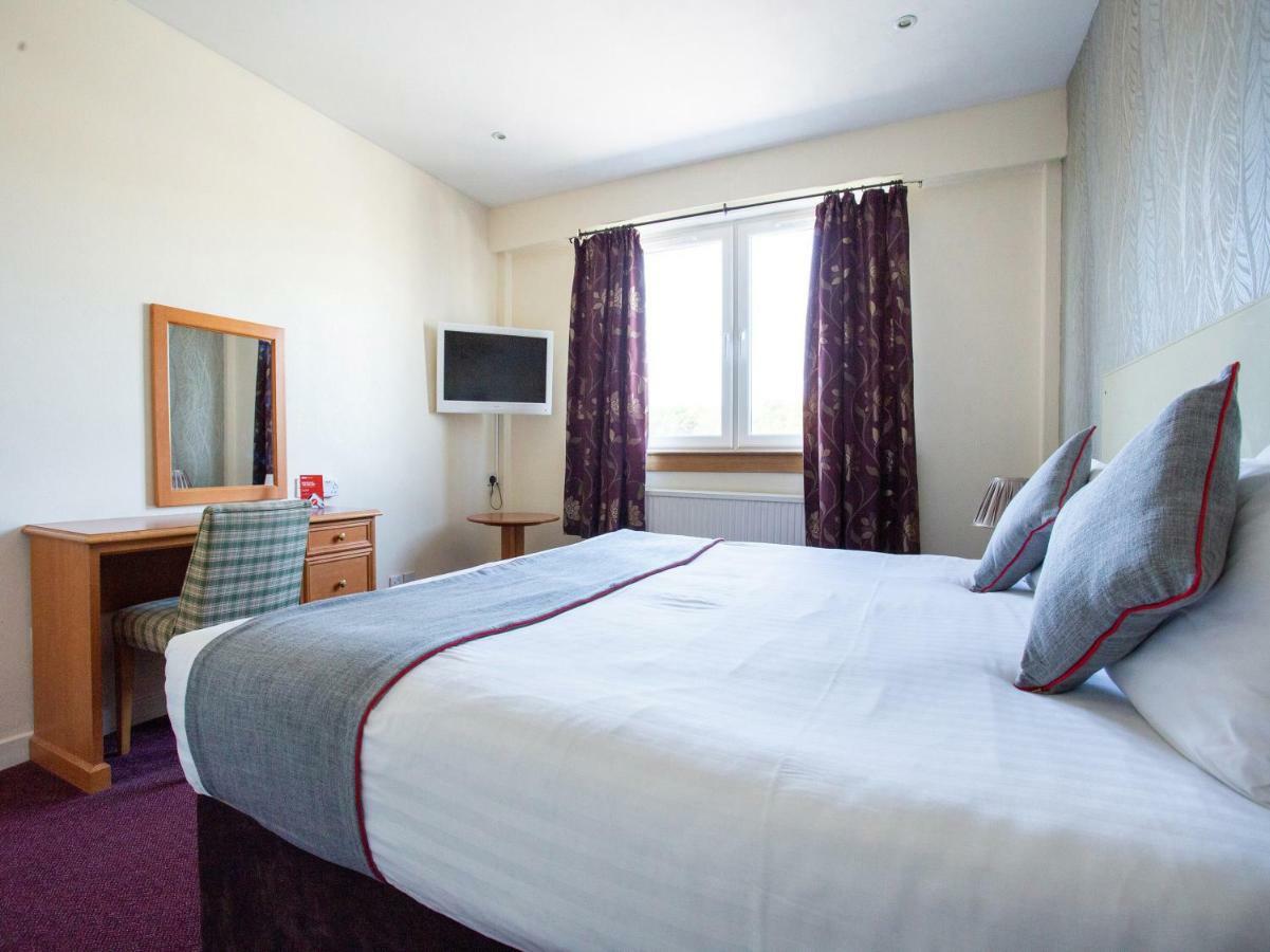 Beveridge Park Hotel Керкколди Экстерьер фото