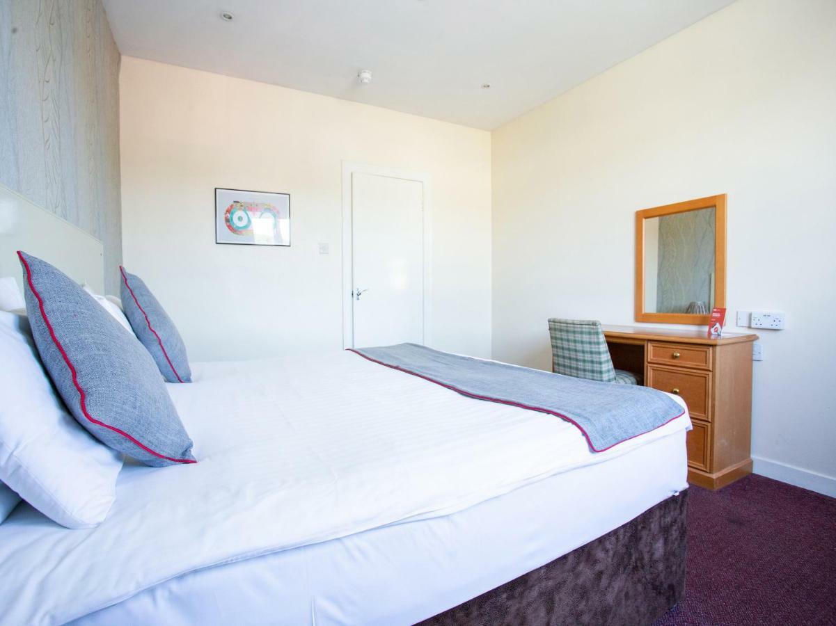 Beveridge Park Hotel Керкколди Экстерьер фото
