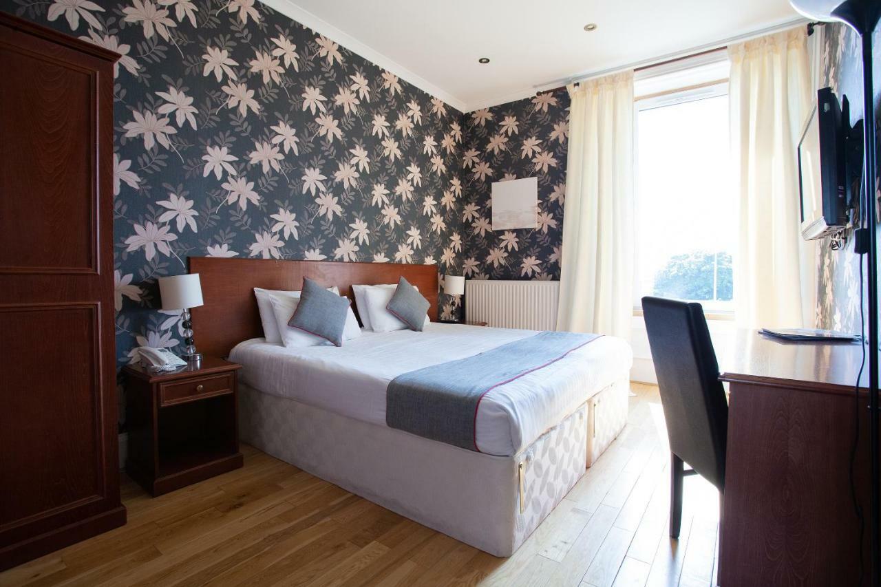 Beveridge Park Hotel Керкколди Экстерьер фото